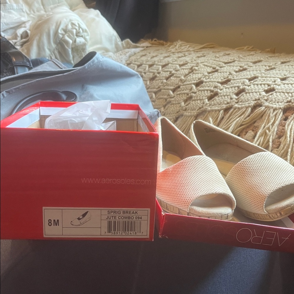 AEROSOLES Women's Tan Espadrille Flats